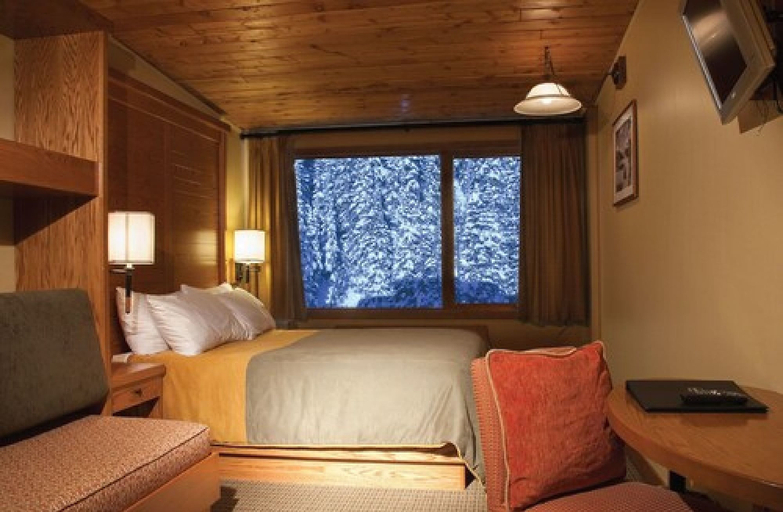 Bedroom 2, Sunshine Mountain Lodge, Division No. 15