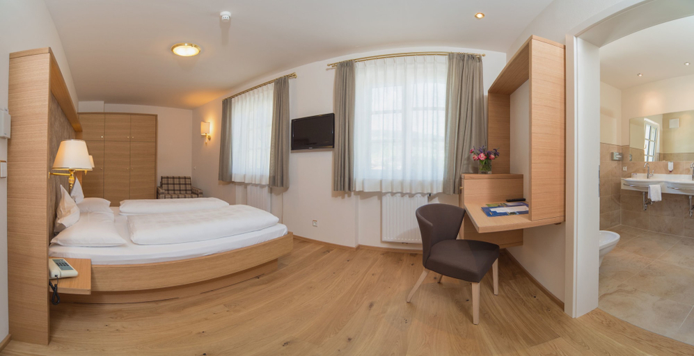 Bedroom 4, Park Hotel Bellevue, Bolzano