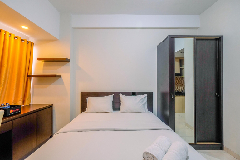 Bedroom 1, Warm And Cozy Studio Apartment At Margonda Residence 5, Depok