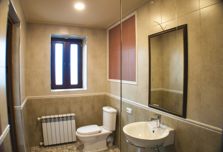 Bathroom 4, Chateau Gabriel, Yerevan