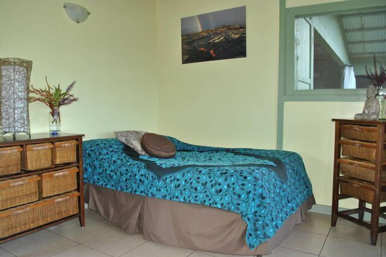 Bedroom 2, Kirpal Meditation and Ecological Center, Hawaii