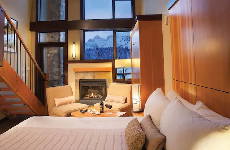 Bedroom 2, Sunshine Mountain Lodge, Division No. 15