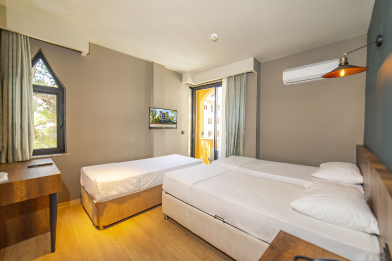 Bedroom 5, Nebilux Hotel, Antalya