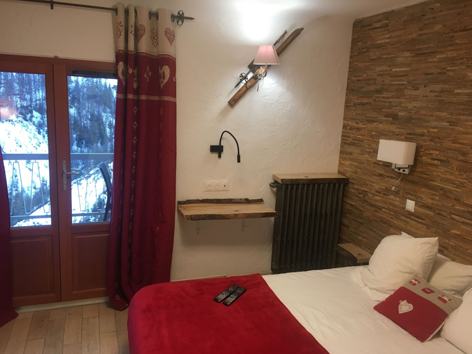 Bedroom 3, Hotel Chastellares, Alpes-Maritimes