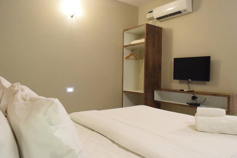 Bedroom 2, Air Avenue Hotel, Bangalore