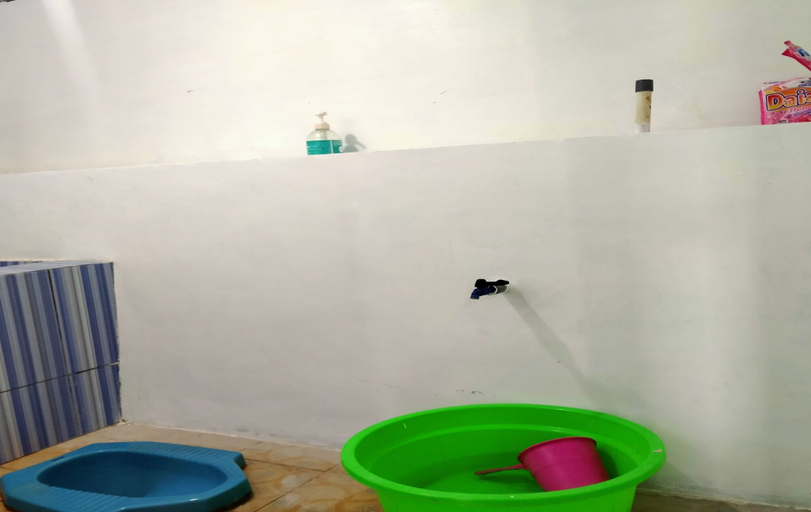 Bathroom 3, Abimayu Piyungan Homestay Syariah, Bantul