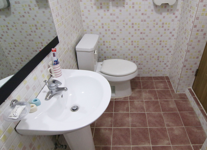 Bathroom 3, Hotel FA, Jongno