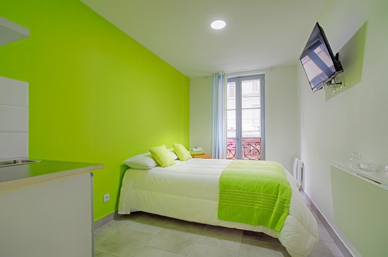 Bedroom 2, Hotel Monte Cristo, Bouches-du-Rhône