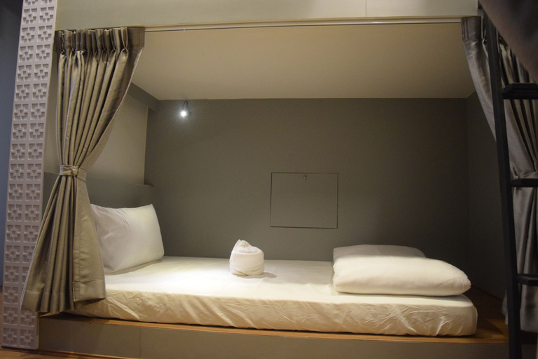Bedroom 2, Capzule Bed Phuket, Phuket Island