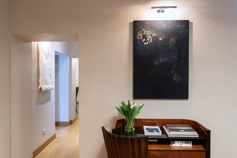 Others 5, Relais Rione Ponte, Roma