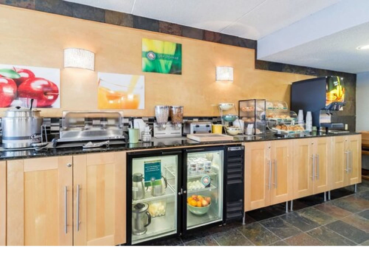 Food & Drinks 5, Quality Inn & Suites Mayo Clinic Area, Olmsted