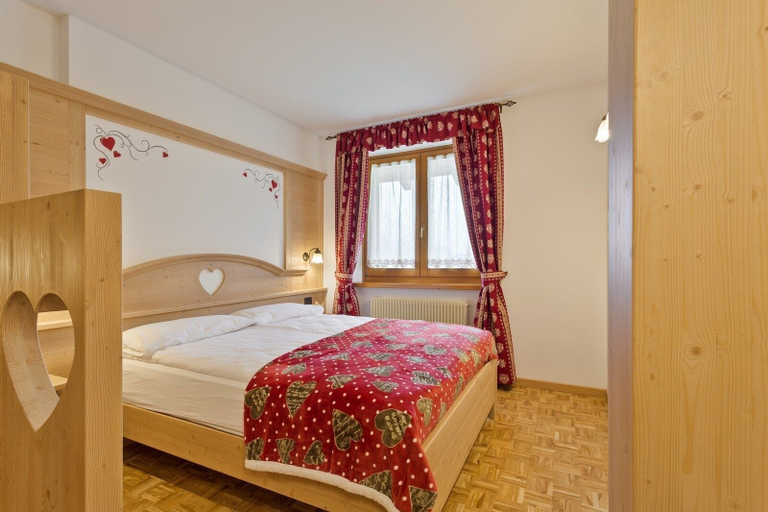 Bedroom 2, Residence Ronchi, Trento