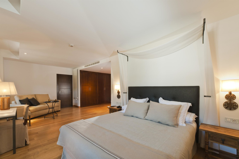 Bedroom 3, Parador De Corias, Asturias