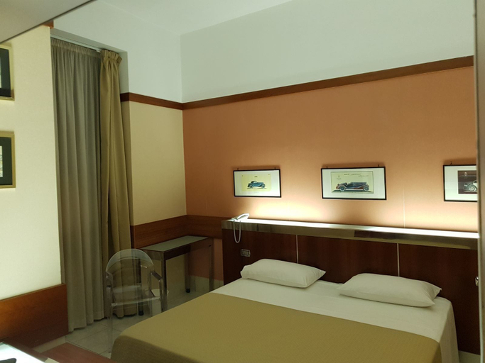 Bedroom 3, Hotel Artemide, Caserta