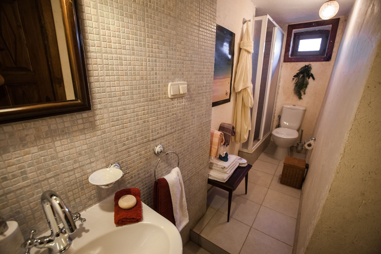 Bathroom 5, Hoyran Wedre Country Houses, Kale