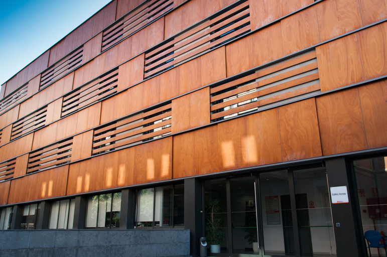 Exterior & Views 2, Barcelona Pere Tarrés Hostel, Barcelona