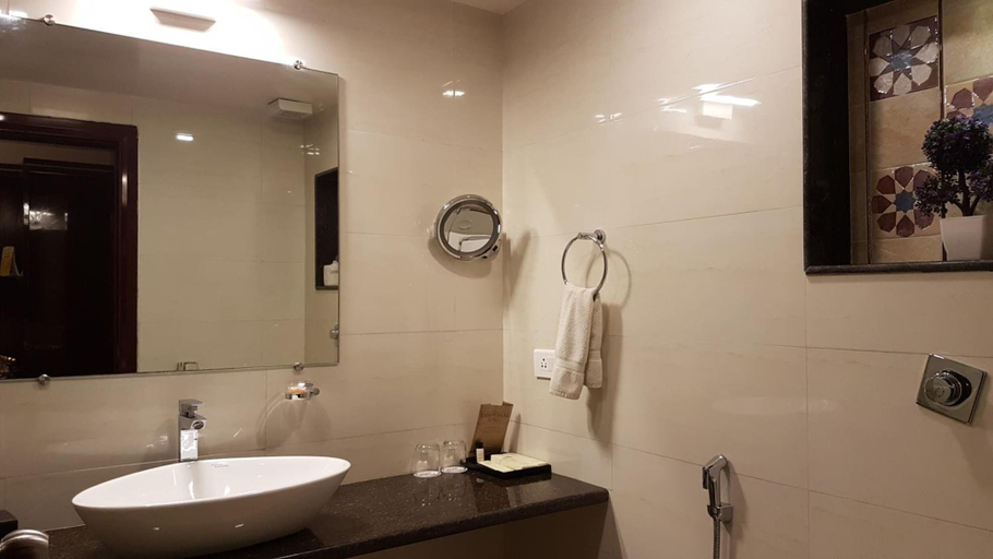 Bathroom 4, The AVR Hotels & Banquets, Patna