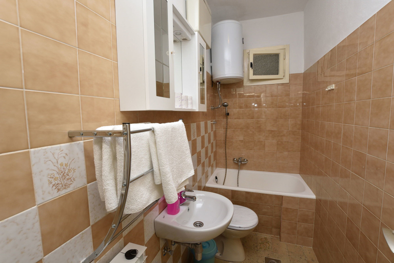 Bathroom, Apartment Dijo I, Primošten