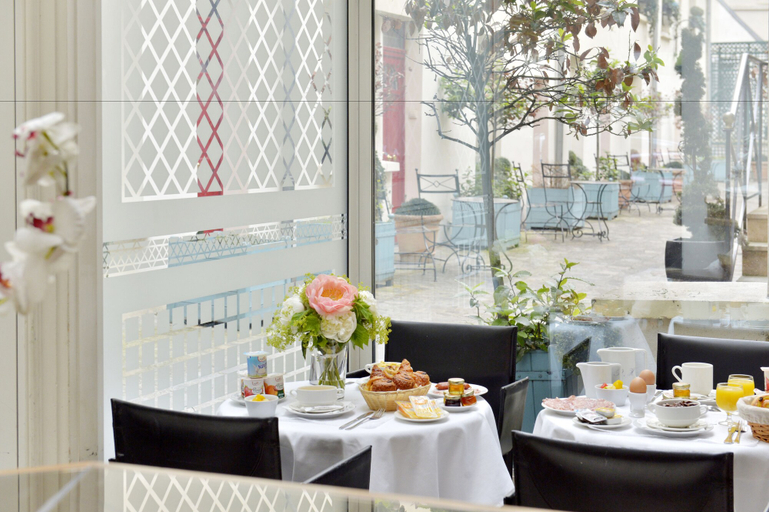 Food & Drinks 4, Hôtel Suites Unic Renoir Saint Germain, Paris