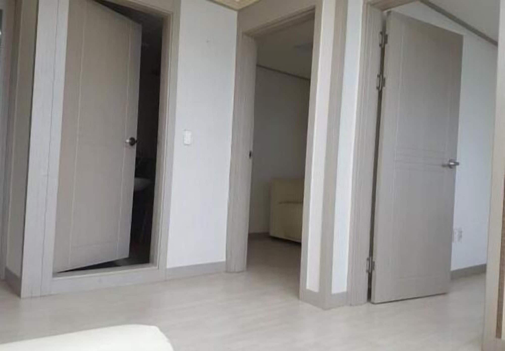 Others 5, Woong House, Eun-pyeong