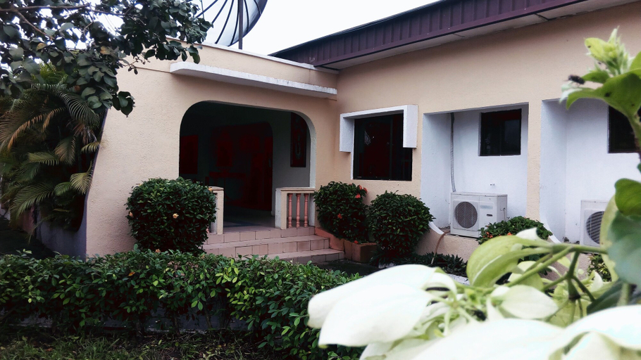 Exterior & Views, Pride Garden Hotel, Calabar