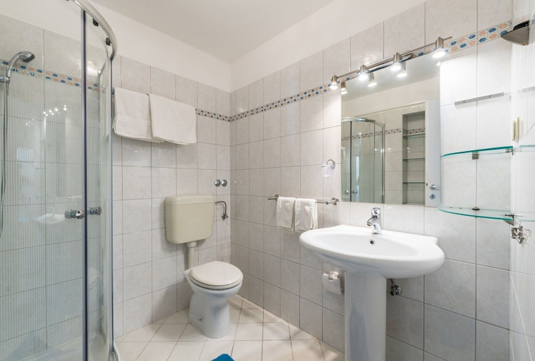 Bathroom, Apartment Ana 1069 / One Bedroom, Labin