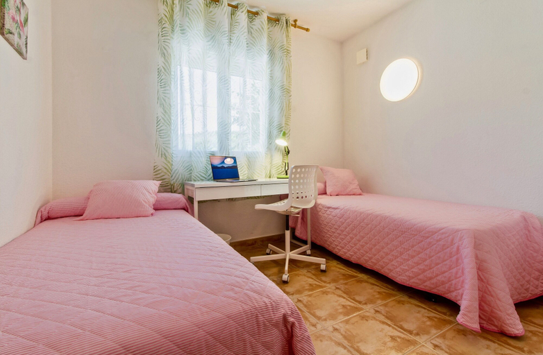 Bedroom 3, Robert's Apartment, Alicante