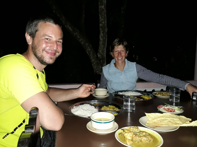 Food & Drinks 5, Sauraha Resort, Narayani