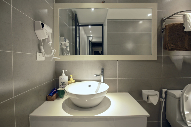 Bathroom 4, Coto Eco Lodge, Cô Tô