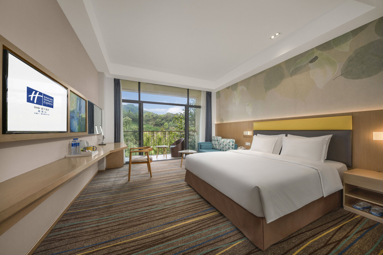 Bedroom 3, Holiday Inn Express EMEI MOUNTAIN by IHG, Leshan