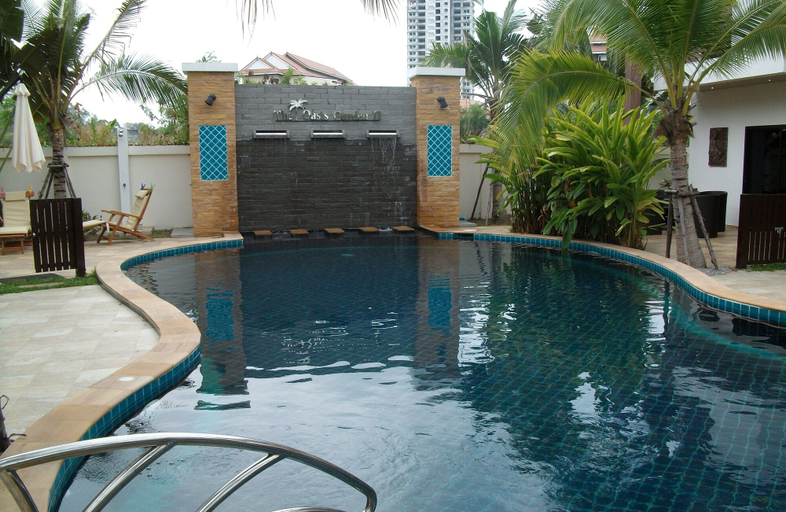 Sport & Beauty 2, Oasis Garden & Pool Villa at VIP Resort, Muang Rayong