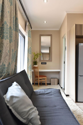 Bedroom 3, Regal Inn Gateway Umhlanga, eThekwini
