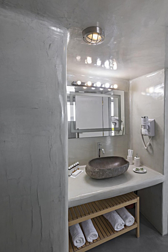 Bathroom 4, Helianthus Suites, South Aegean