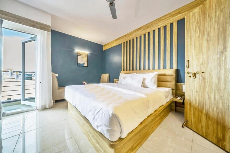 Bedroom 2, Air Avenue Hotel, Bangalore