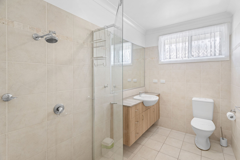 Bathroom 3, Danalene Parade, 1-25, Port Stephens