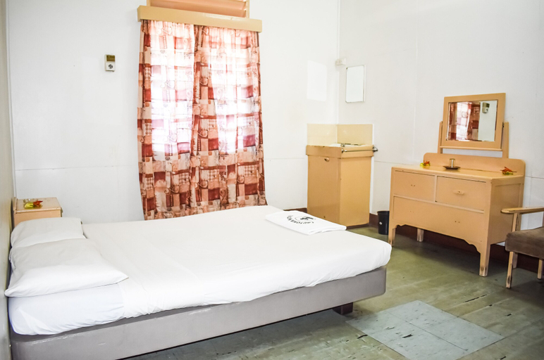 Bedroom 3, Lautoka Hotel, Ba