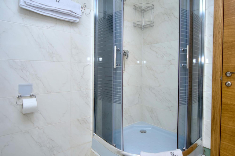 Bathroom 4, Grand Apartments, Shevchenkivs'kyi