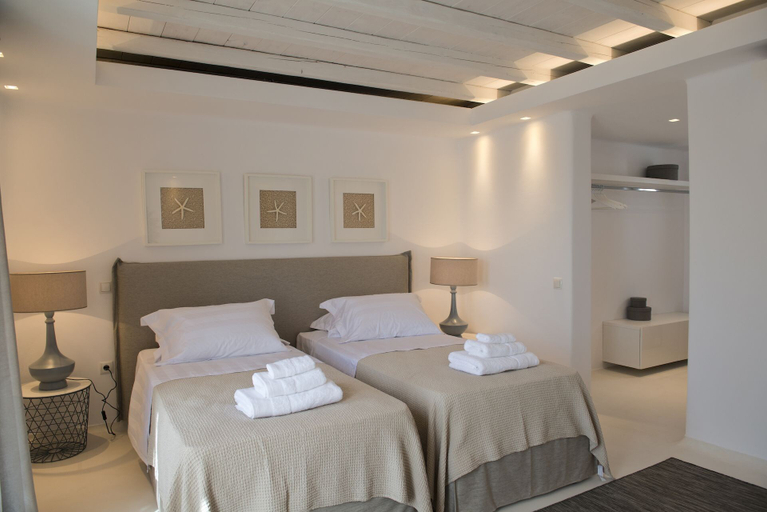 Bedroom 3, Villa Zircon, South Aegean
