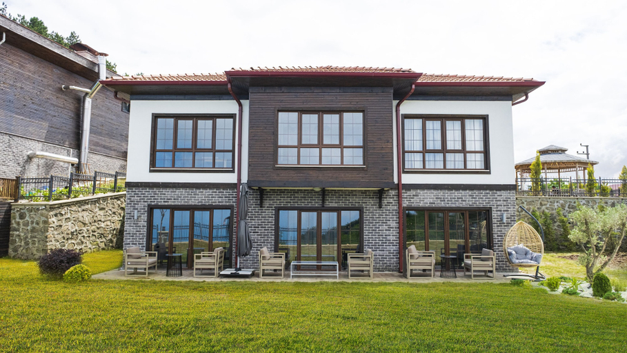 Exterior & Views 2, Ortel Inn, Perşembe