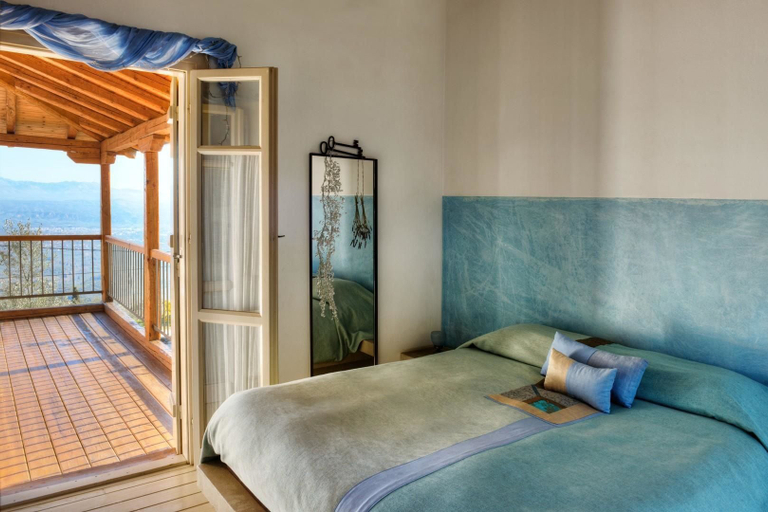 Bedroom 4, Mazaraki Guesthouse, Peloponnese