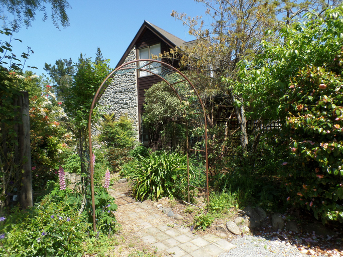 Exterior & Views 2, Riverstone House, Timaru