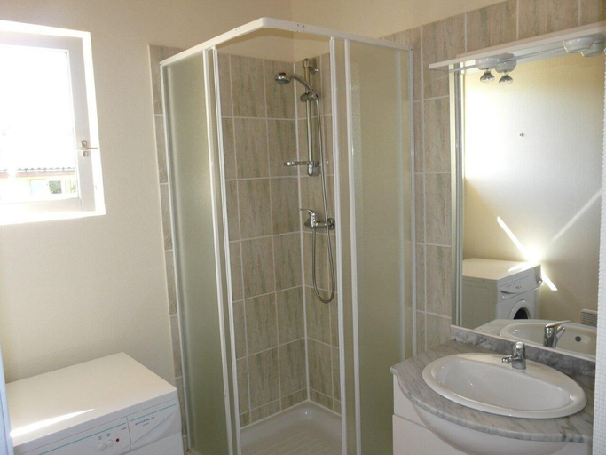 Bathroom 4, Les Hauts du Coustalier, Dordogne