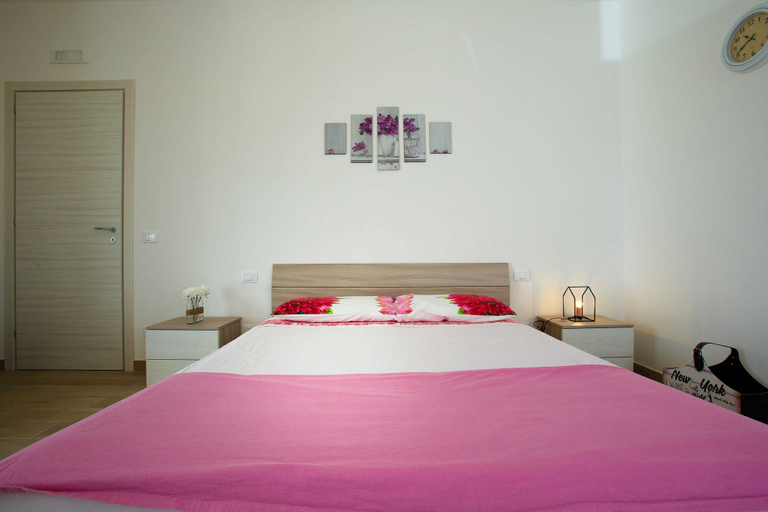 Bedroom 5, Casa 801, Bari