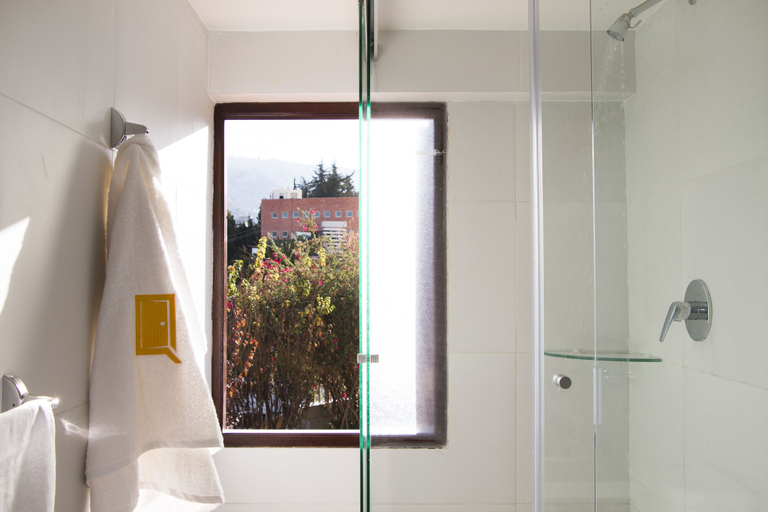 Bathroom 4, Qhini Hotel Boutique, Pedro Domingo Murillo