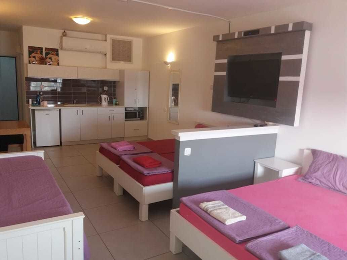 Bedroom 2, Nice Place