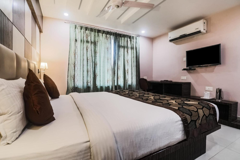 Bedroom 4, Hotel Royal Heritage, Kamrup Metropolitan