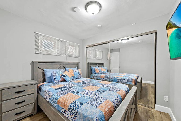 Bedroom 3, Balboa Condos by ELVR, Orange