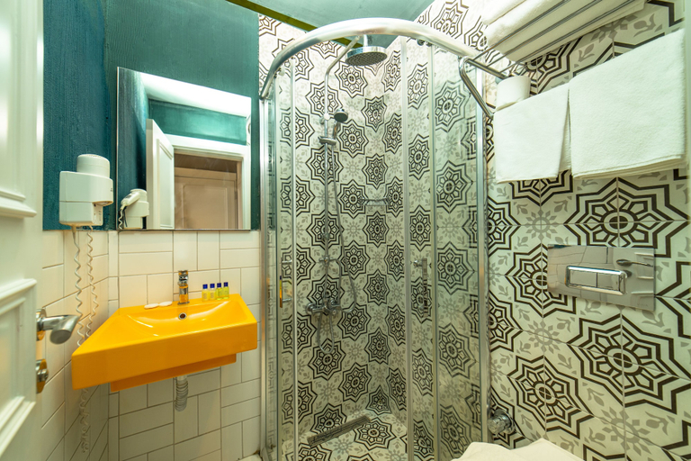 Bathroom 5, Nebilux Hotel, Antalya