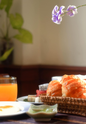Food & Drinks 5, PAKHONGTHONG VILLA, Chomphet