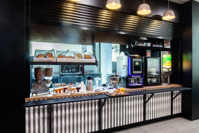 Food & Drinks 5, B&B HOTEL Paris Saint-Denis Pleyel, Seine-Saint-Denis